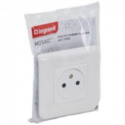 Legrand Mosaic prise 2p+t complet blister - Image 3
