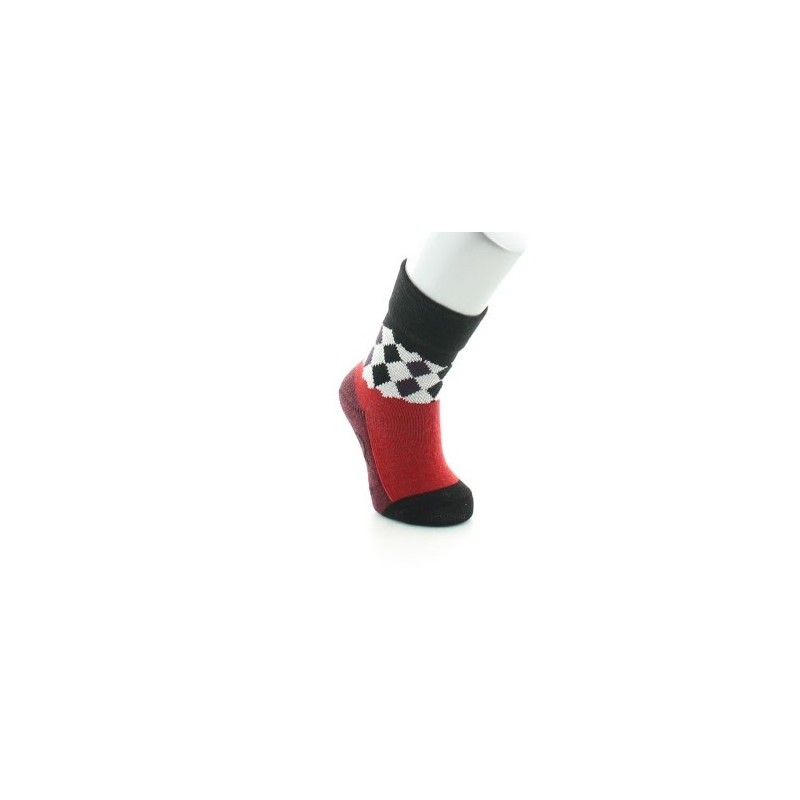 Berthe Aux Grands Pieds Chaussettes Damiers Rouges et Noirs