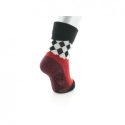 Berthe Aux Grands Pieds Chaussettes Damiers Rouges et Noirs - Image 4